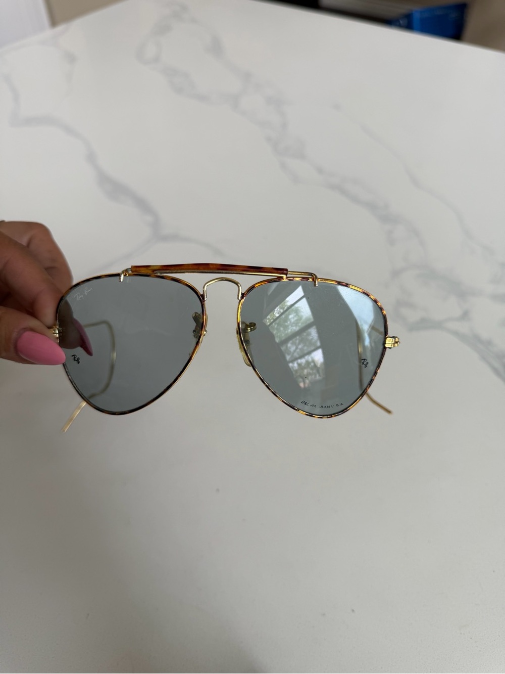 Ray-Ban Gold Tortoise Aviator Sunglasses with Gray Lenses